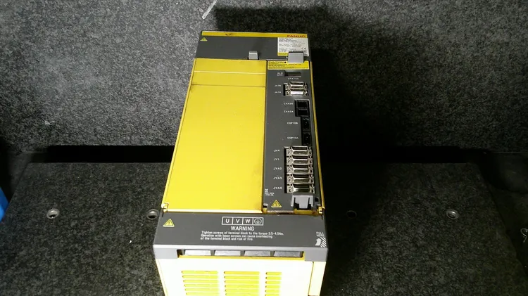 Used FANUC A06B-6220-H026#H600 Servo Drives | MachineStation #946962