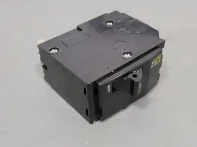 Used SCHNEIDER ELECTRIC QO215 Switchgears British Columbia CA | Lenmark #240535
