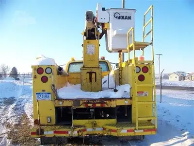 Used 1997 HOLAN 830 Bucket (boom) trucks Michigan US | NAS Sales #1557804