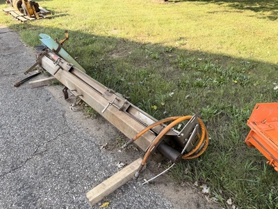 Used STAINLESS STEEL TAILGATE SALTER _UNKNOWN_ Dry Spreaders Michigan US | Miedema Asset Management Group #1414366