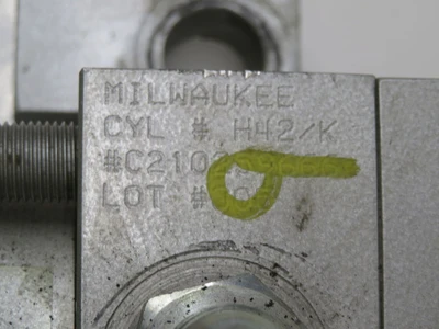 Used MILWAUKEE _UNKNOWN_ Pneumatic Cylinders Texas US | OCO Industrial #1704245