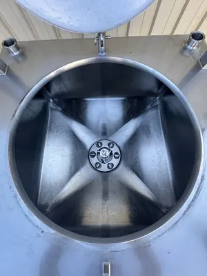Used _UNKNOWN_ 100 LIQUIFIER. SINGLE WALL STAINLESS CONSTRUCTION Likwifier Mixers Connecticut US | Litchfield Packaging Machinery #1341202