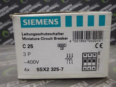 Box of 4 Siemens 5SX2 325-7 Miniature Circuit Breaker 25A 400VAC 3 Pole New NIB