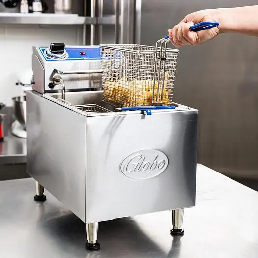 Globe 16 lb Electric counterop deep fryer