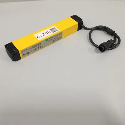 USED OMRON F3S-A082-D