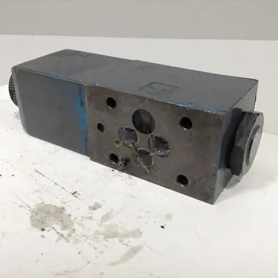 USED VICKERS DG4V-3-2AL-M-U-HL7-60
