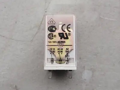 NEW PHOENIX CONTACT RIF-2-BPT/4X21