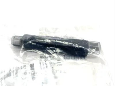 BOS 18KW-PA-1QC-S4-C, BOS00LW | Balluff BOS00LW Retroreflective Photoelectric Sensor BOS 18KW-PA-1QC-S4-C - New