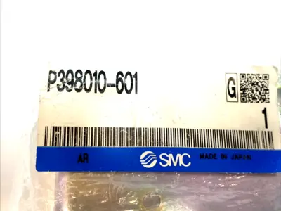 NEW SMC L-BRACKET LOT OF 3