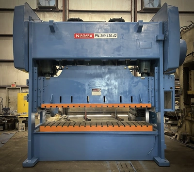 USED 1992 NIAGARA NIAGARA PN-300-120-30 PRESS