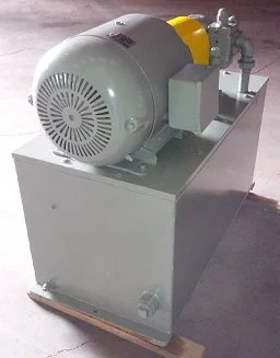 15 HP Vickers Hydraulic System; 110 gal Tank