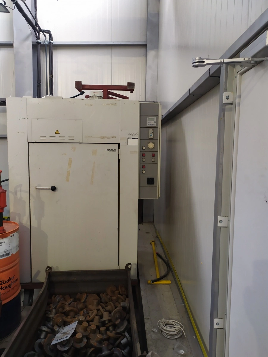 HERAEUS INSTRUMENTS Heat Drying Oven, in full working order