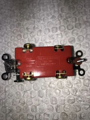 NEW HUBBELL HBL1222