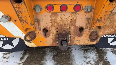 USED 2000 GMC C8500 TANDEM AXLE BED TRUCK