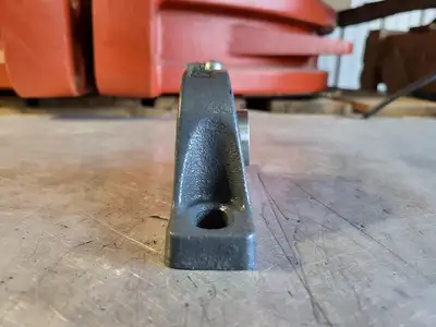 USED PEER UCP204-12