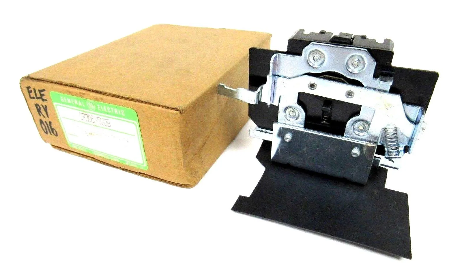 NEW GENERAL ELECTRIC CR305X500B AUXILIARY CONTACT