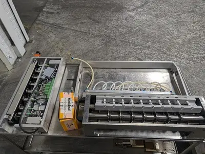 Klockner model LA-500 vertical strip packager