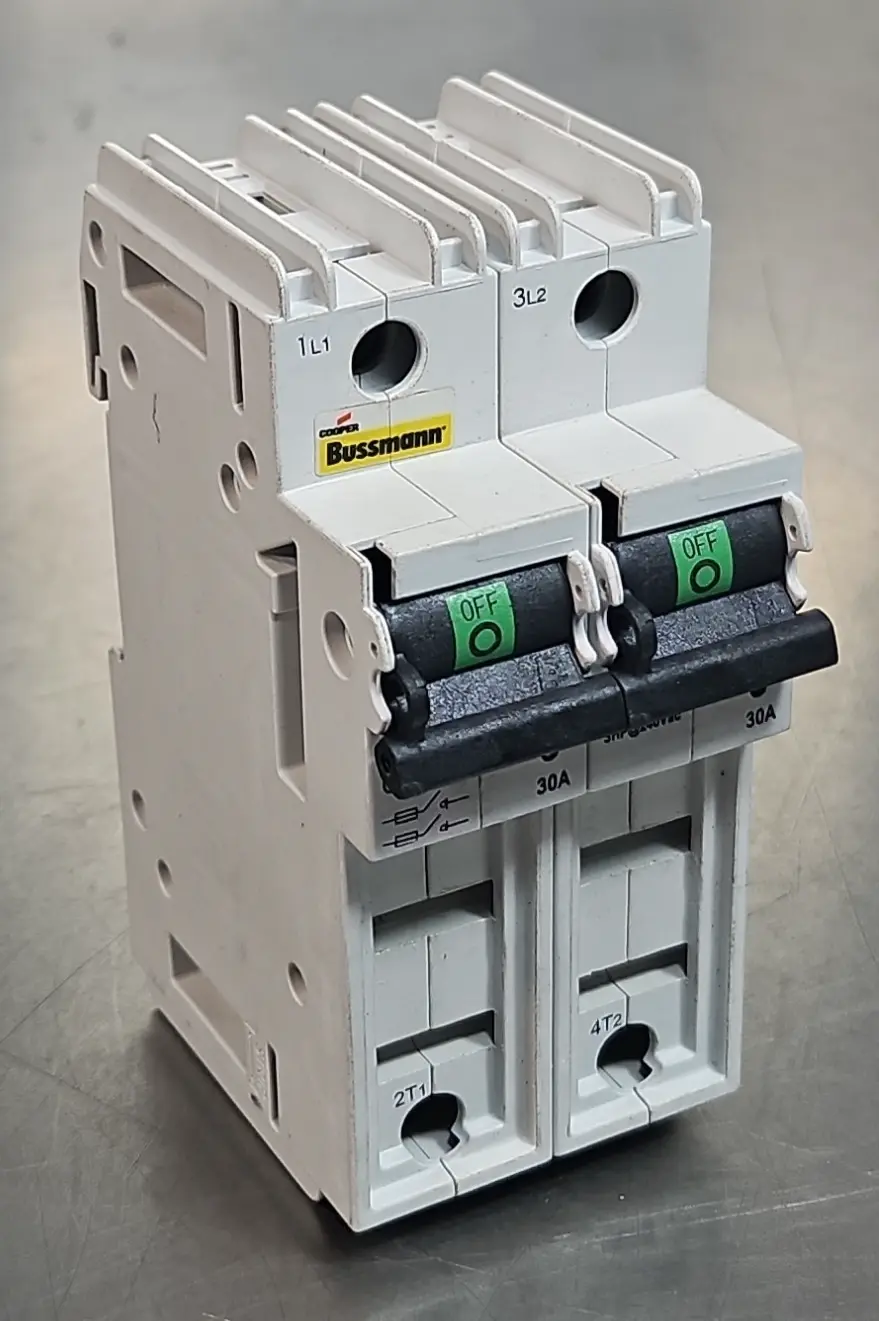 Cooper Bussmann Circuit Protector CCP-2-30CF 30A 600V 2P Loc4A35