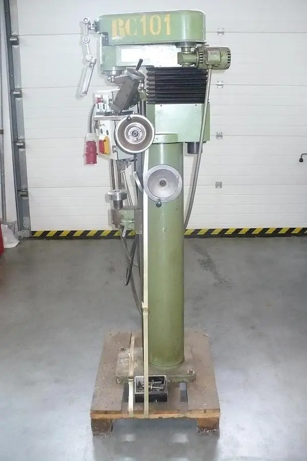Used 1979 HENNINGER ZS100 Center Hole Grinders CZ | Amaron s.r.o. #1056632