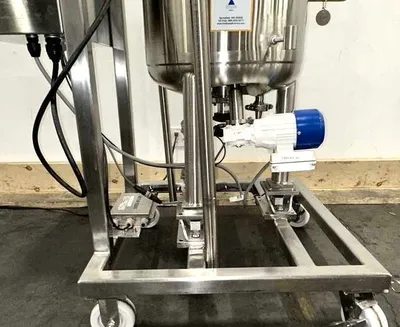 HOLLOWAY 30 Liter (8 Gallon) Holloway Sanitary 316L Stainless Steel Agitated Reactor REACTORS | EcReCon Inc (5)