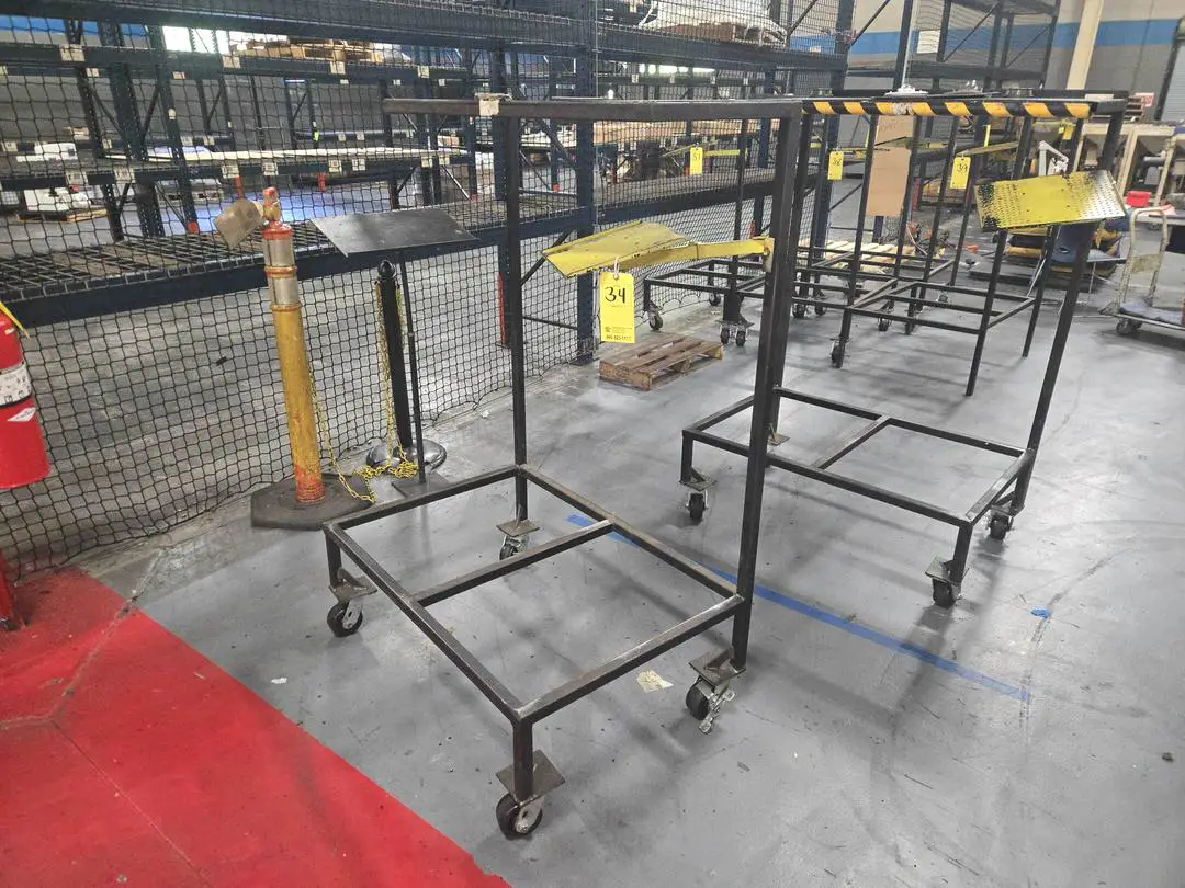 (1)Rolling Pallet Stand