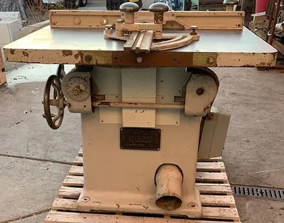 Greenlee Table Saw 5hp w/ Miter & Fence ~ 3ph ~ 240V ~ 1" Arbor