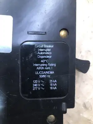 Square D EDB14020 20 A Circuit Breaker Molded Case single pole 277V