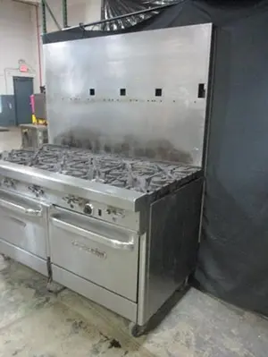 Southbend 60in 10 Burner Range With Double Oven On Casters