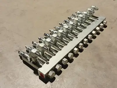 NEW HITACHI 4446881