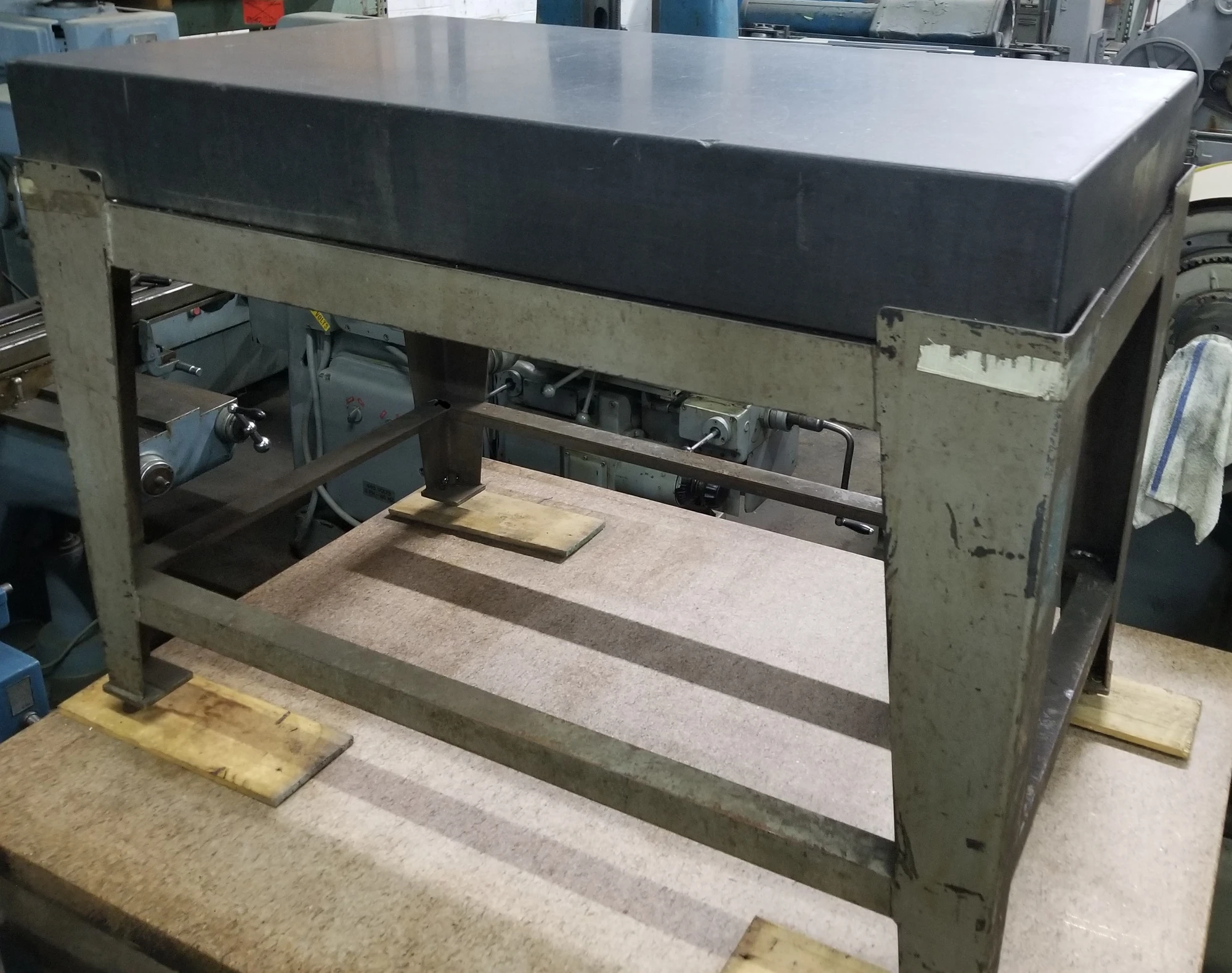 USED GRANITE 30" X 48" BLACK