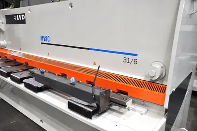 USED LVD MVSC 3100 X 6 MM CNC