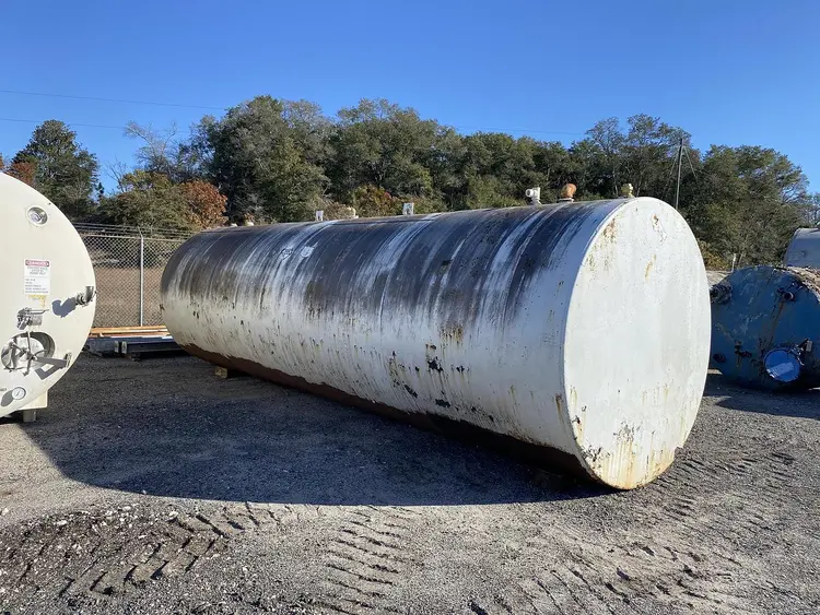 Used USED 10,000 GALLON CARBON STEEL TANK _UNKNOWN_ Carbon Steel Tanks North Carolina US | DH Griffin Used Equipment #1383796