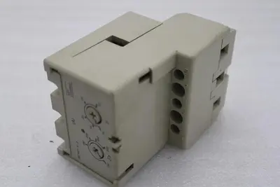 TELEMECANIQUE LB1-LC03M MODULE STOCK  #K-3625