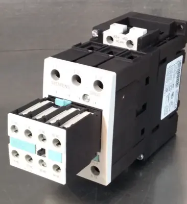 Siemens 3RT1034-1B.0 w/ 3RH1921-1HA22 Contactor Loc 4D26