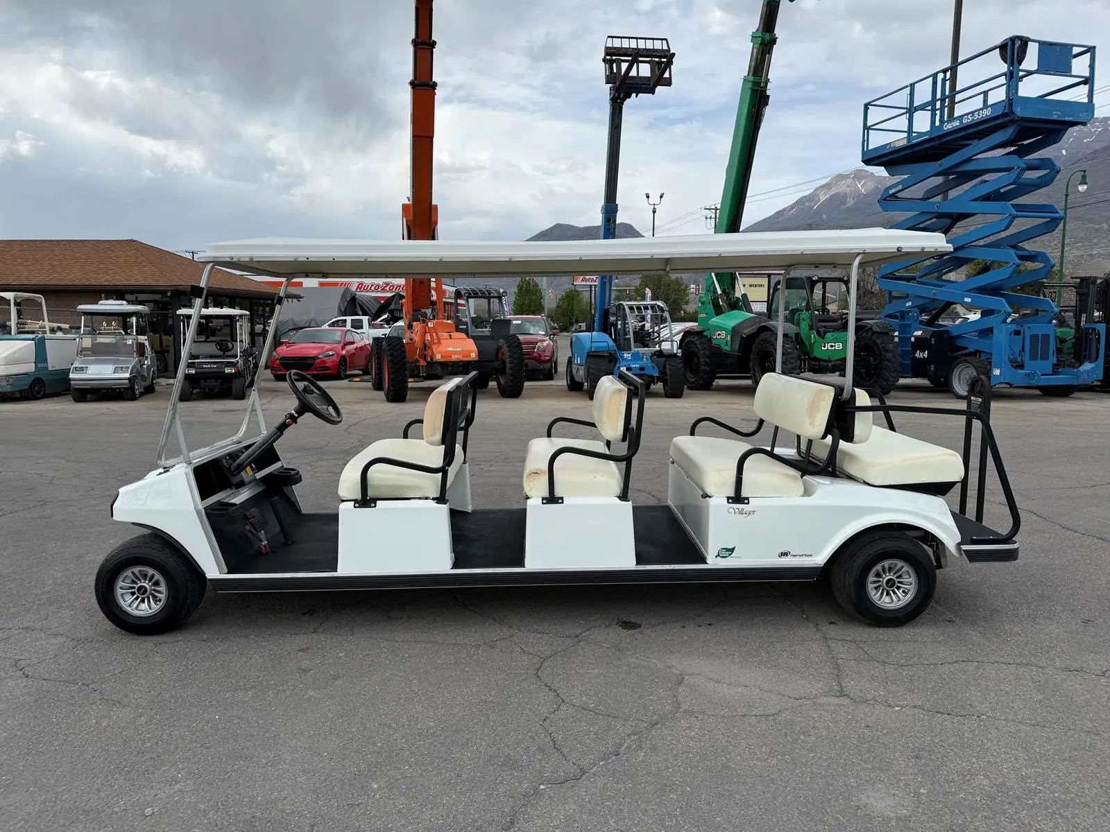 Used 2018 CLUB CAR VILLAGER 8 Golf Carts Utah US | Global Remarketing #1285972
