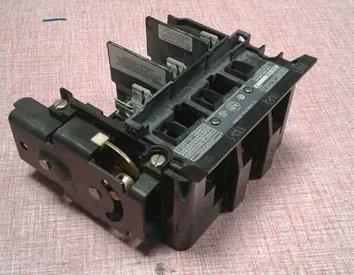 USED ALLEN BRADLEY 1494V-DS60