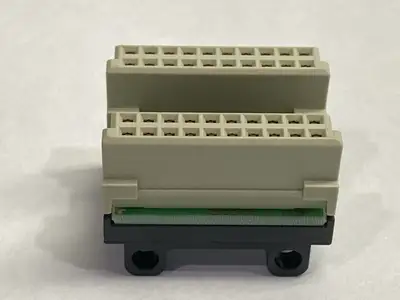 95425 | Pilz ERNI RC 2 Safety Relay Rack Extension Module Connector - New – Open box