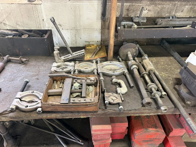 Used _UNKNOWN_ _UNKNOWN_ Internal bearing puller kits Michigan US | Miedema Asset Management Group #1372013