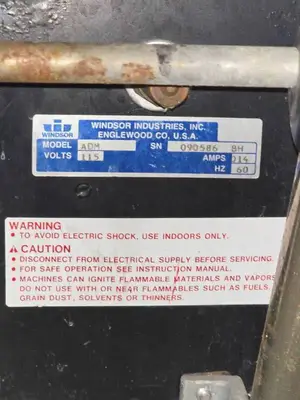 Windsor COMMERCIAL brush and shampooer