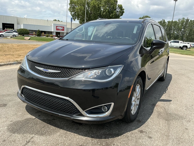 Used 2020 CHEVROLET PACIFICA Vans Michigan US | Miedema Asset Management Group #1321281