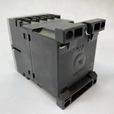 3RT1015-1BB41 | Siemens  Contactor AC-3 7A - Used