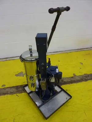 USED MAIN MANUFACTURING VACUUM394