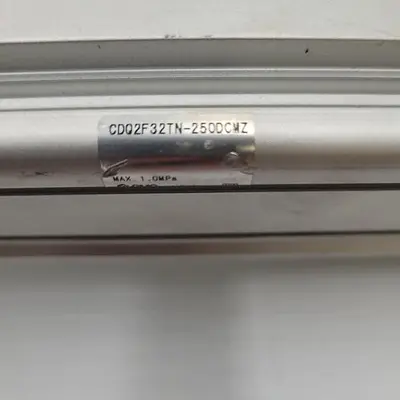 Used SMC SMC CDQ2F32TN-250DCMZ CYLINDER, CQ2-Z COMPACT CYLINDER WITH MOUNTING PLATES Cylinders | ND Industrial Surplus #1221316