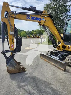 USED 2022 XCMG XE55U