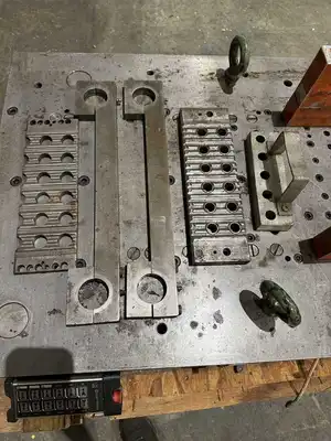 USED 1979 OAK FDM-478