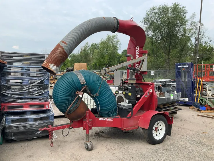 Used GIANT-VAC TM6500HW Portable Litter Vacuum Michigan US | Miedema Asset Management Group #1301407