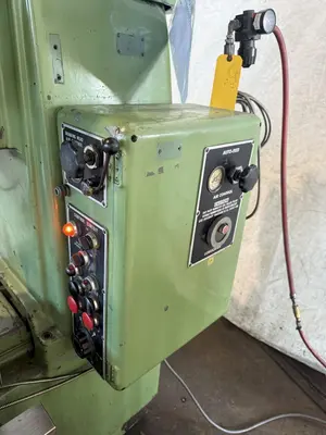 USED 1960 MOORE NO. 3