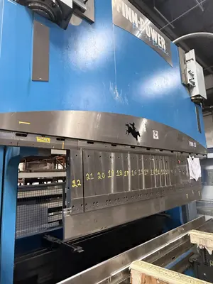 Used 2005 FINN-POWER 300 TON Press Brakes Illinois US | Machinery Marketing International #1289502