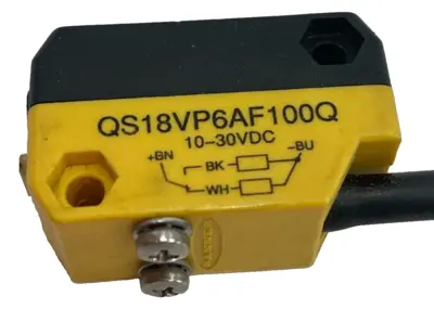 NEW BANNER ENGINEERING QS18VP6AF100Q PHOTOELECTRIC SENSOR LOT OF 2