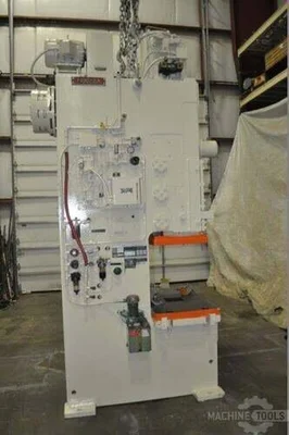 USED 1986 NIAGARA E-90